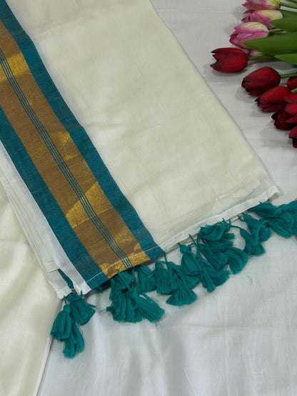 Creamish white Mulcotton saree with Teal blue border with golden zari stripes SMC227