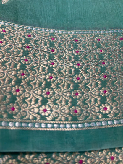 Pastel green color Dupion Silk Handloom Banarasi Saree
