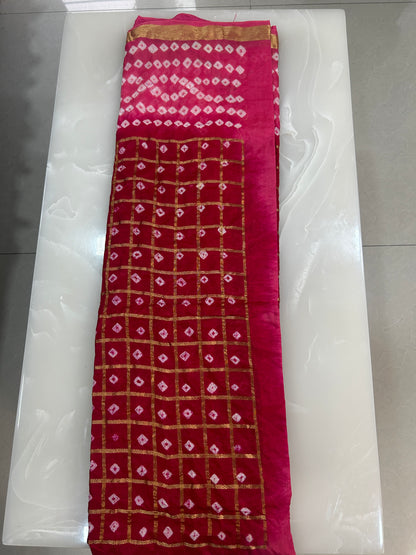 Red and light pink Bandhej saree with blouse piece SB211