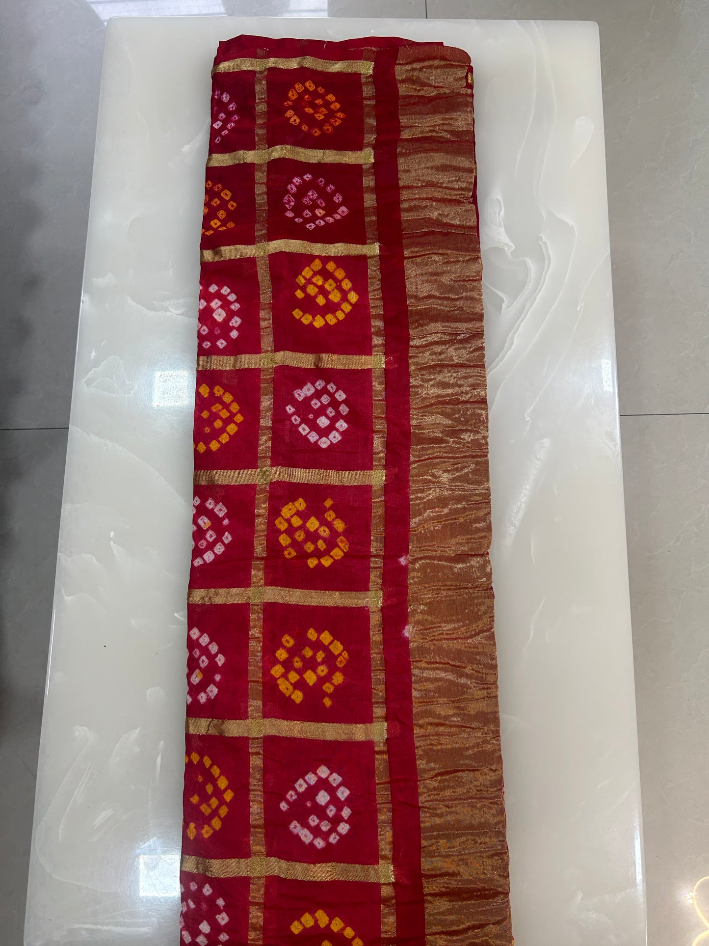 Bandej saree with zari weaves with plain blouse piece SB215