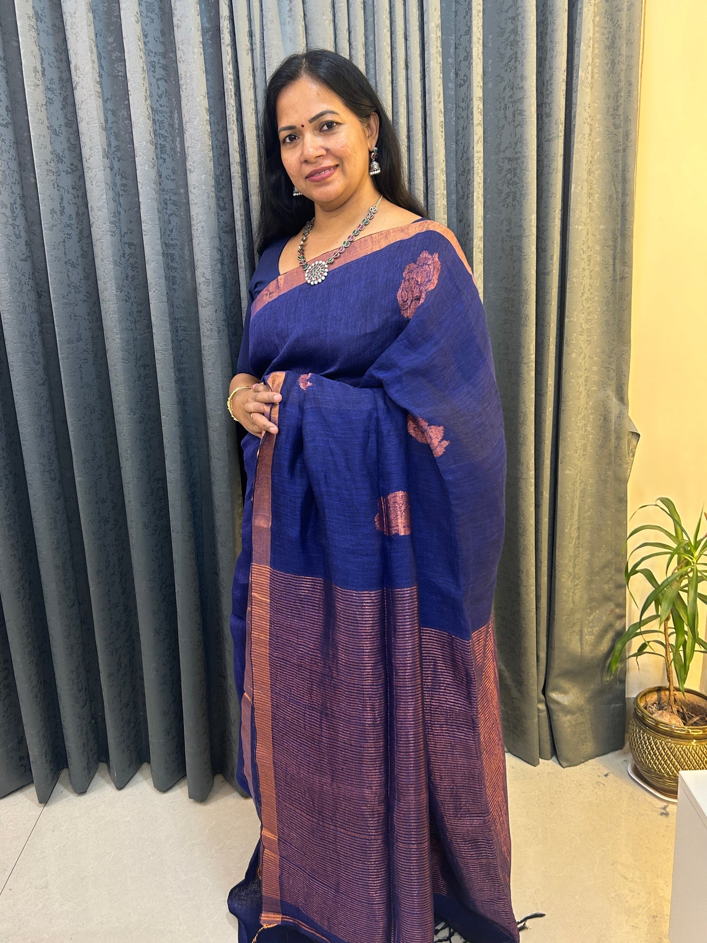 Navy Blue Linen Pure Handloom Saree with Blouse piece SLN128