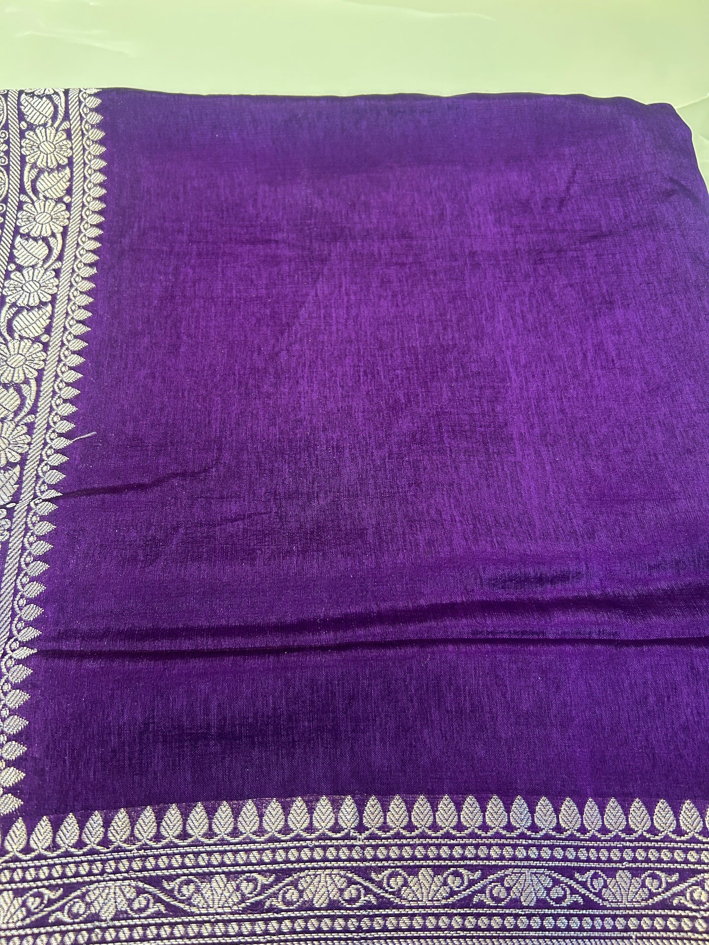Dark Purple color plain body Dupion Silk Handloom Banarasi Saree