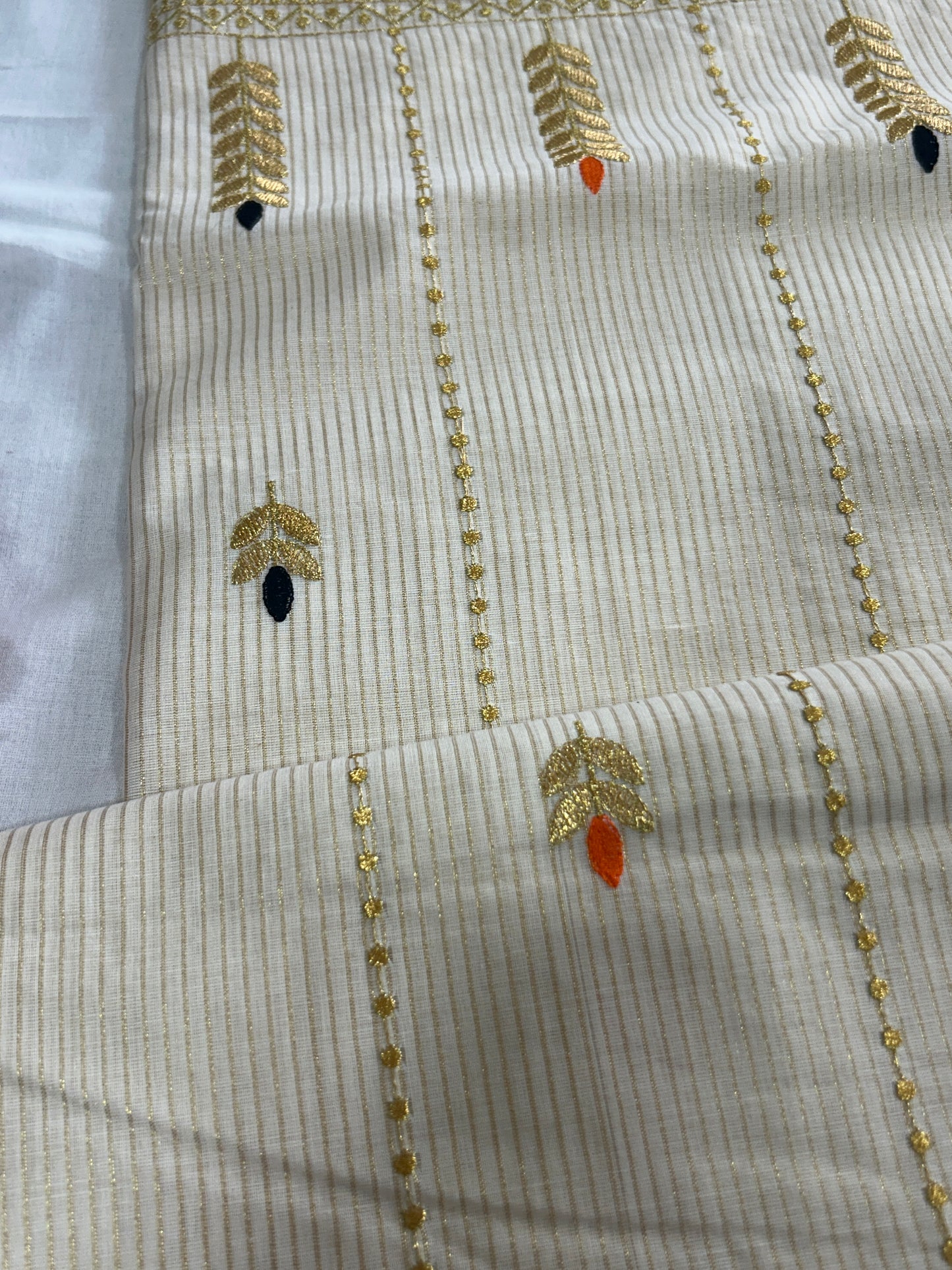 Kerala cotton saree with golden stripes all through the body with kasavu pallu  SMC238