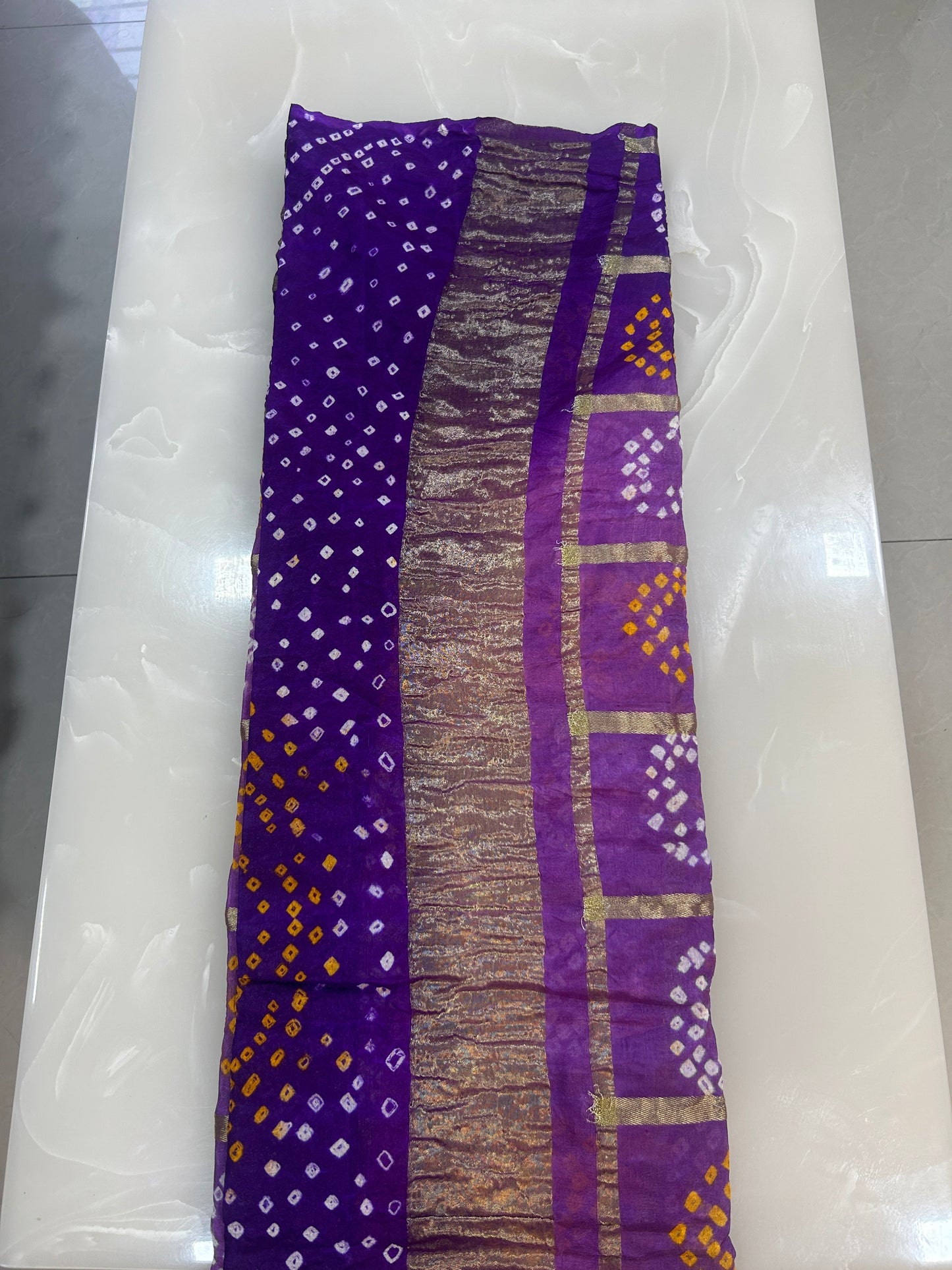 Bandej saree with zari weaves with plain blouse piece SB215