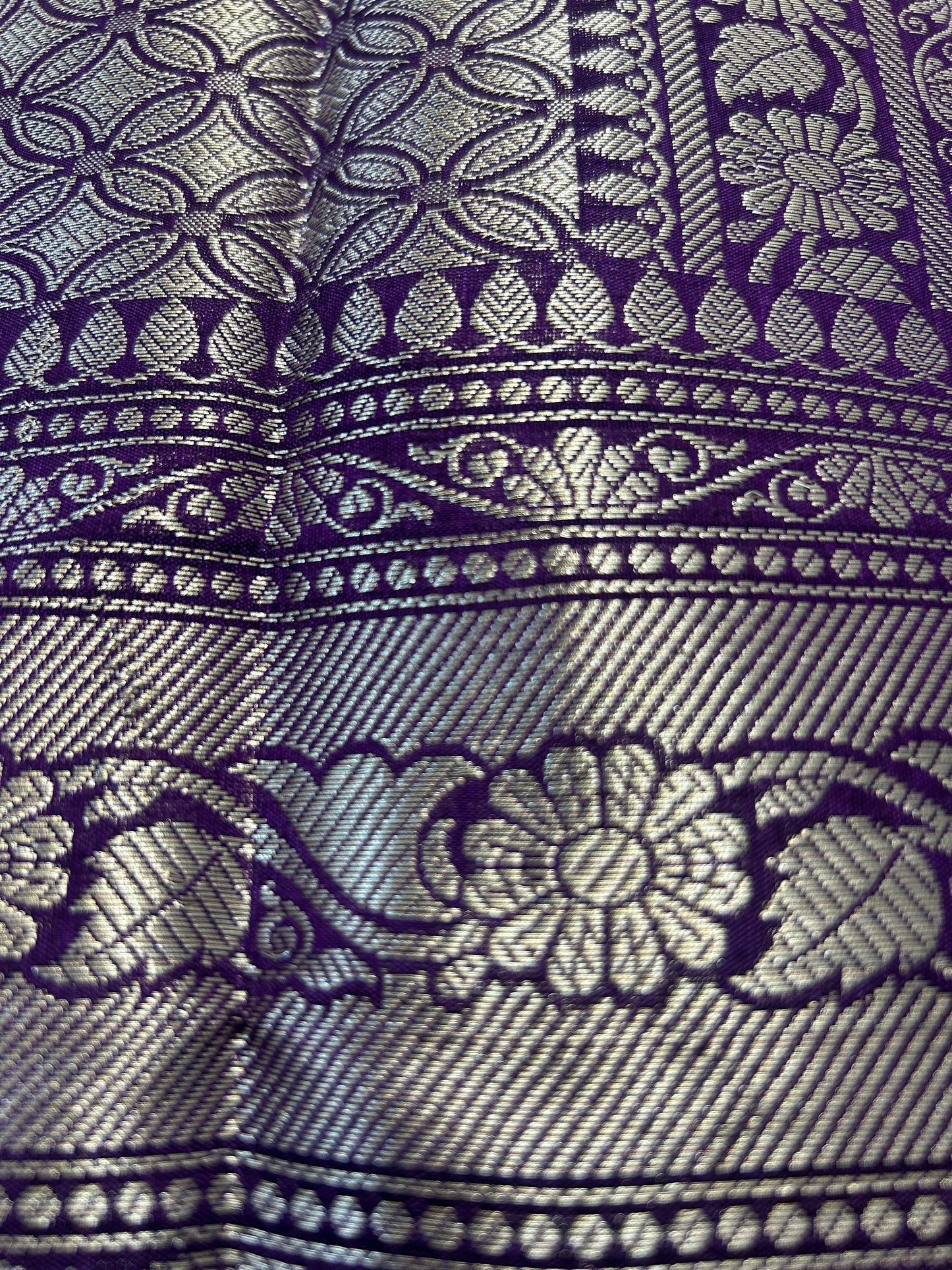 Dark Purple color plain body Dupion Silk Handloom Banarasi Saree