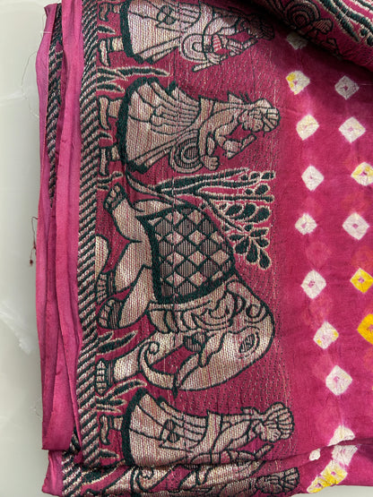 Pinkish Magenta color Bandini saree with woven figure motifs all over the borders with plain blouse piece SB206