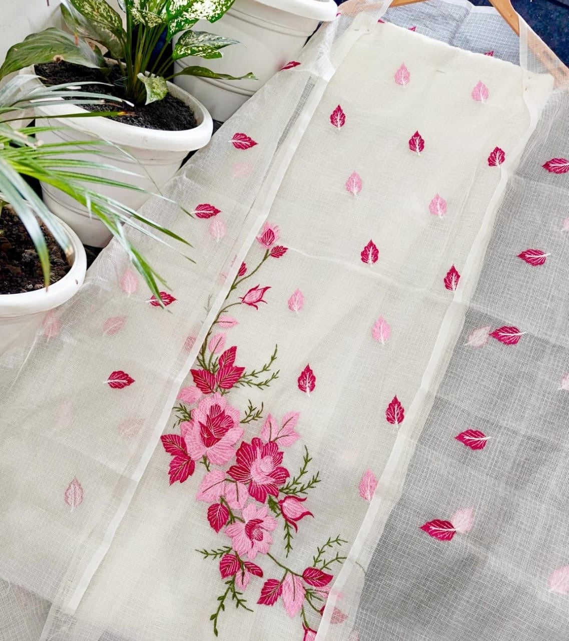 Embroidered Mix Cotton Kota Doria 3-Piece Dress Material – Pink Floral