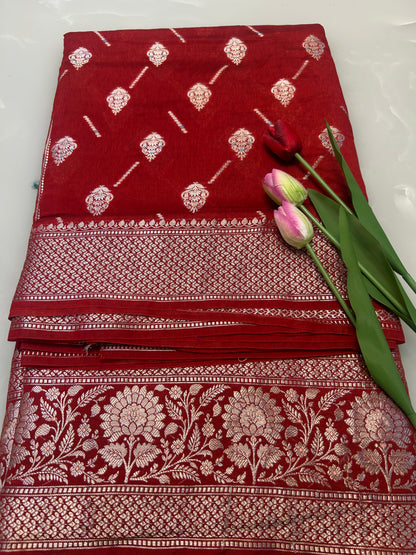 Red color Dupion Silk Handloom Banarasi Saree