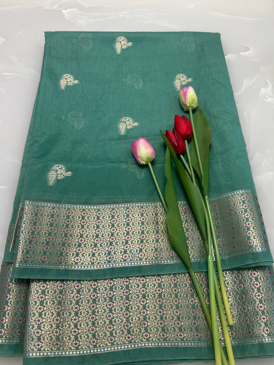 Pastel green color Dupion Silk Handloom Banarasi Saree