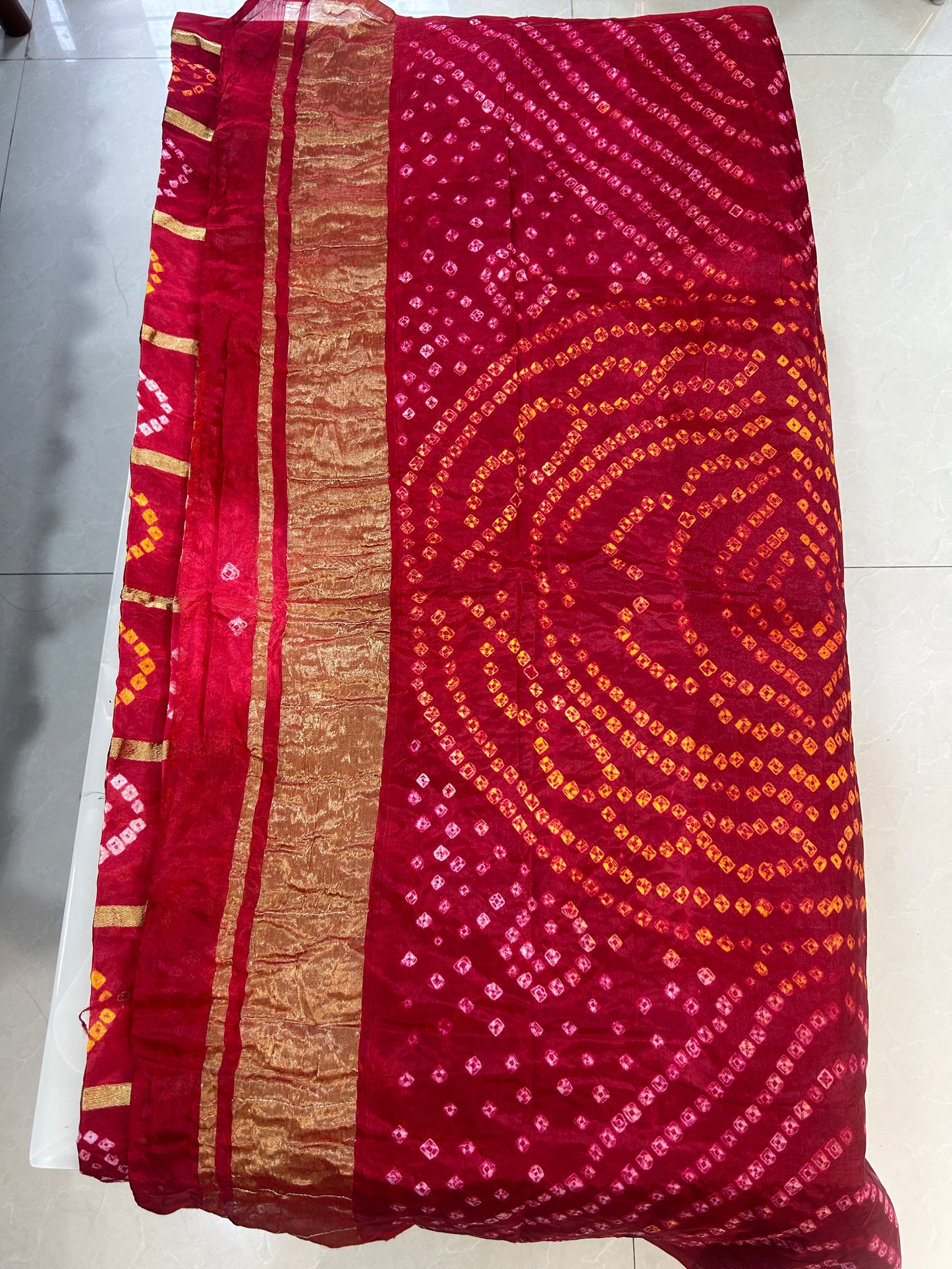 Bandej saree with zari weaves with plain blouse piece SB215
