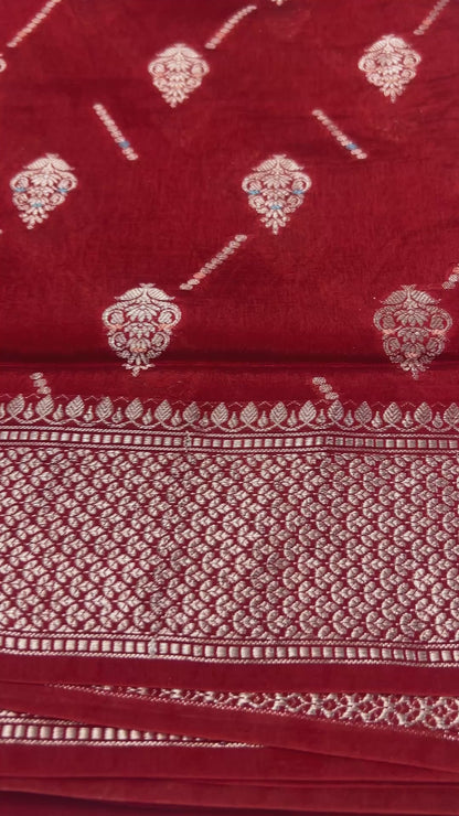 Red color Dupion Silk Handloom Banarasi Saree